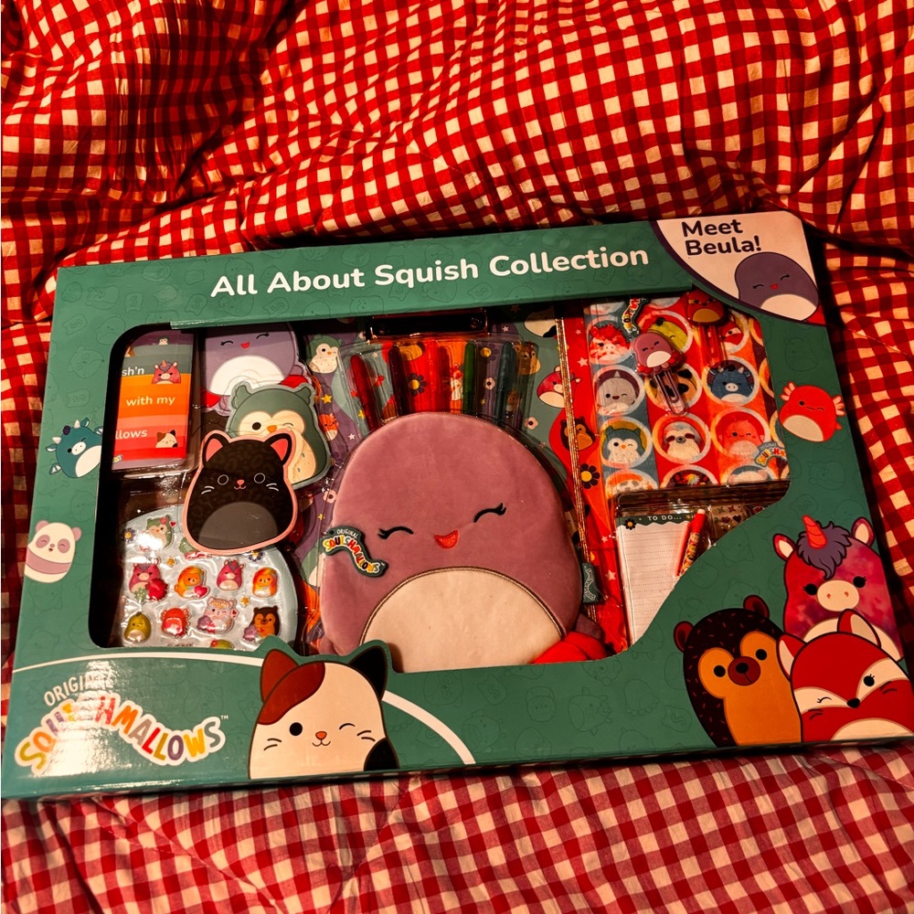 Squishmallows All About Squish Collection - Multicolor Stationary Set